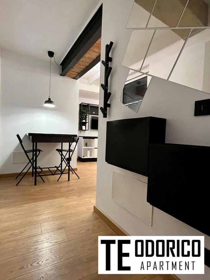 Teodorico Room & Apartment Βερόνα Εξωτερικό φωτογραφία