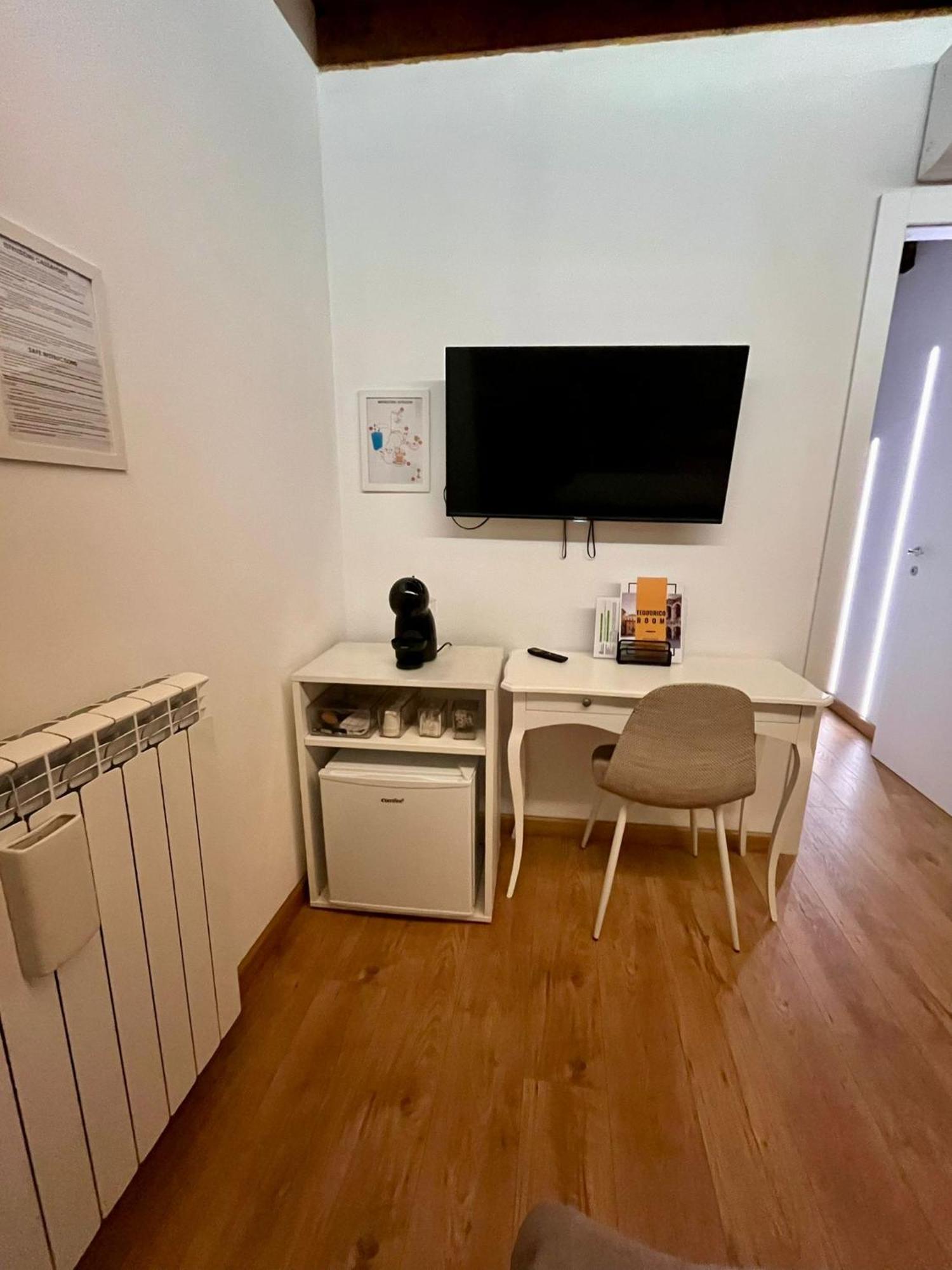 Teodorico Room & Apartment Βερόνα Εξωτερικό φωτογραφία
